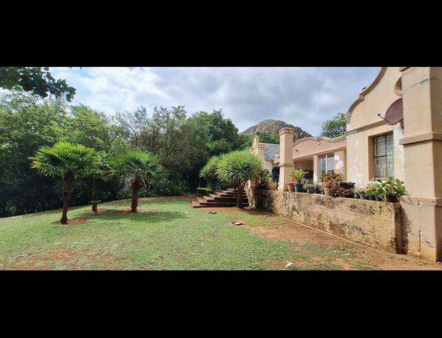 8.50HA SMALLHOLDING FOR SALE IN RUSTENBURG RURAL